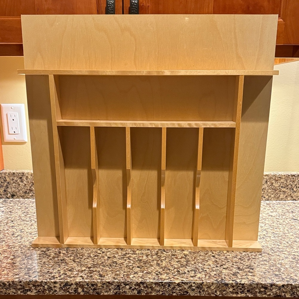 Maple drawer insert for cutlery